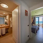Hotel Sea Palace 5*