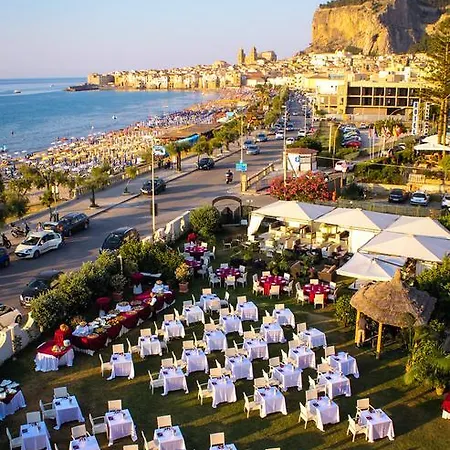 Sea Palace Szálloda