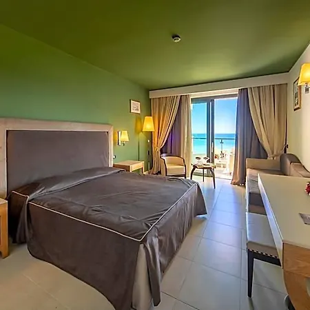 Sea Palace Hotel 5*