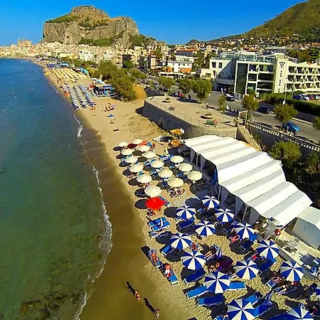 Sea Palace 5*