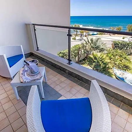 Sea Palace Cefalu
