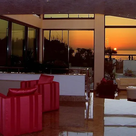 Ξενοδοχείο Sea Palace